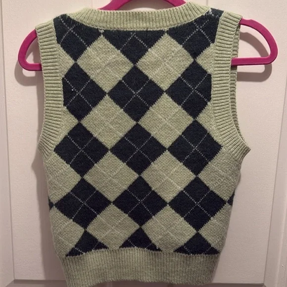 Argyle Knit Sweater Vest - Green and Black - Picture 3 of 3